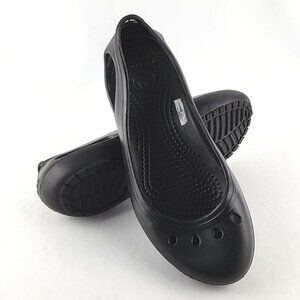 CROCS Women’s Black Slip On Flat Shoes Perforated Lightweight Size 6